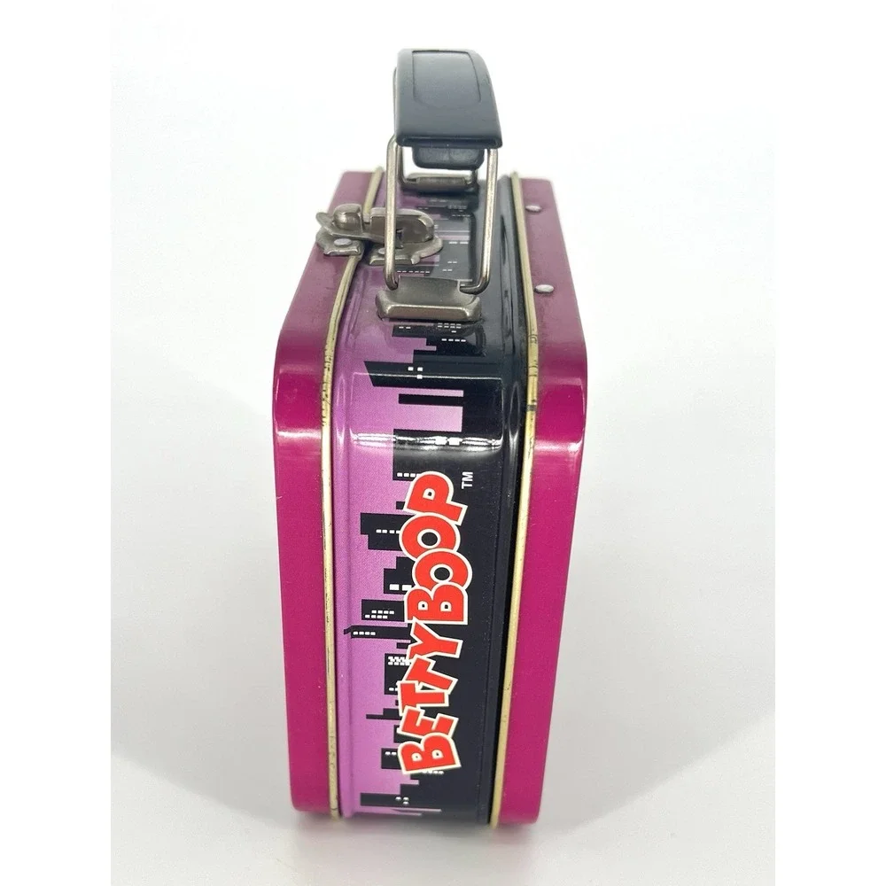 Vintage '97 Classic Betty Boop Light Switch Cover & Spotlight Metal Lunchbox Set - Picture 7 of 12